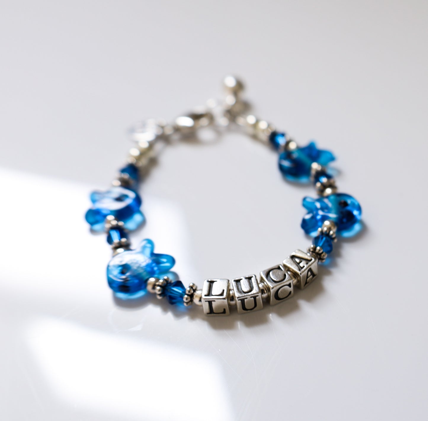 DORY FISH NAME BRACELET (CAPRI BLUE)