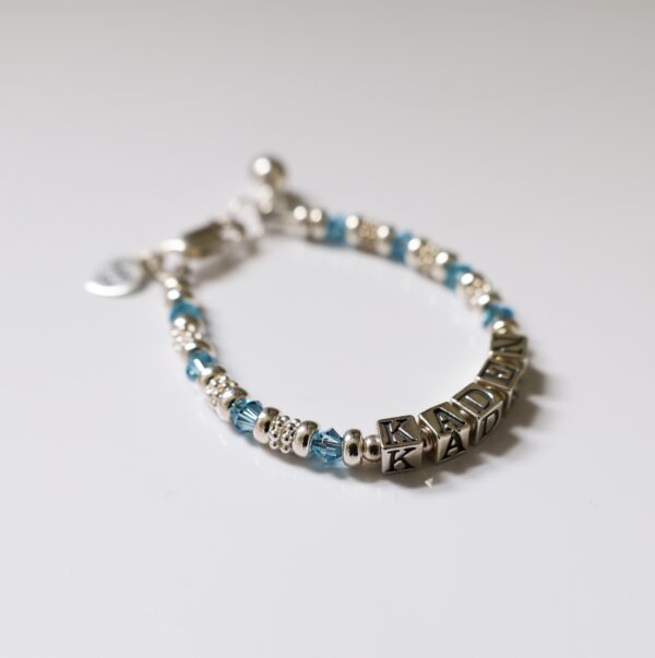 SPLENDID BIRTHSTONE NAME BRACELET